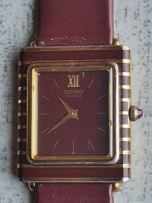 SEIKO LADIES BROWN AND GOLD PLATED LADIES QUARTZ WATCH - WORKS PERFECTLY