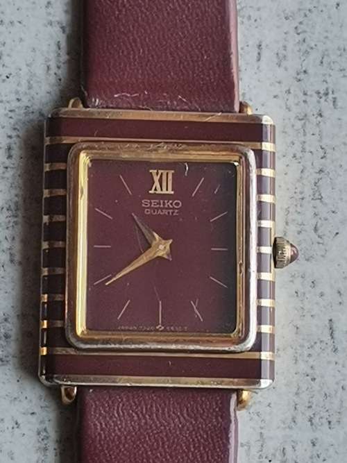 SEIKO LADIES BROWN AND GOLD PLATED LADIES QUARTZ WATCH - WORKS PERFECTLY