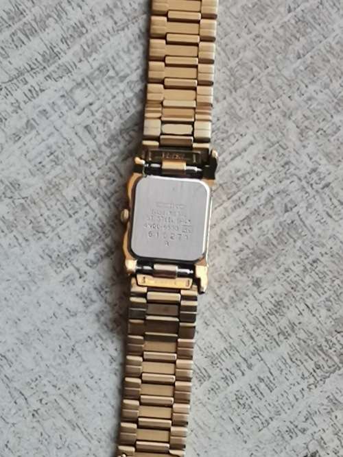 ELEGANT & EXOTIC LADIES SEIKO GOLD PLATED QUARTZ WATCH IN EXCELLENT WORKING CONDITION