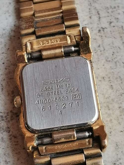 ELEGANT & EXOTIC LADIES SEIKO GOLD PLATED QUARTZ WATCH IN EXCELLENT WORKING CONDITION