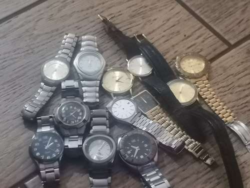 COLLECTION OF MENS WATCHES ALL UNTESTED SOLD AS IS