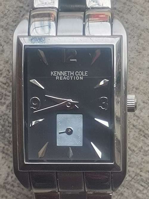 KENNETH COLE REACTION LADIES WATCH IN EXCELLENT WORKING CONDITION
