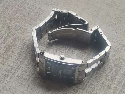 KENNETH COLE REACTION LADIES WATCH IN EXCELLENT WORKING CONDITION