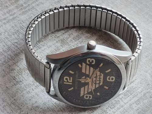EMPORIO ARMANI MENS WATCH IN EXCELLENT WORKING CONDITION