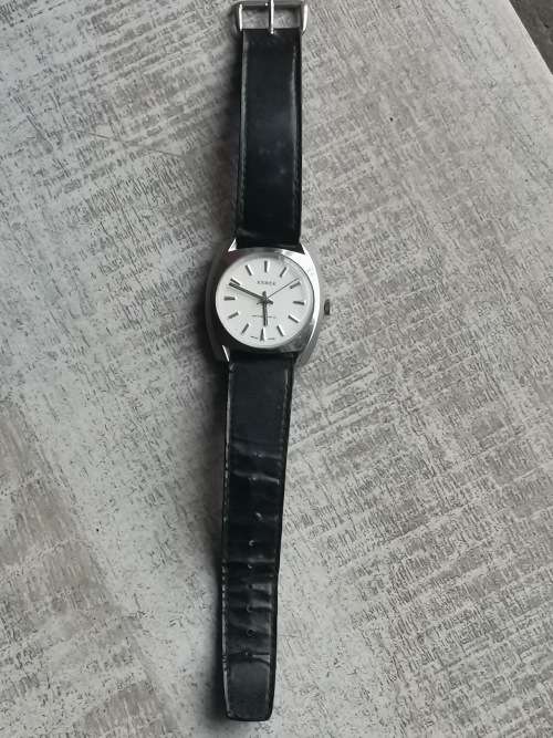 STUNNING VINTAGE SWISS MADE ESBEE MENS MECHANICAL WATCH IN EXCELLENT WORKING CONDITION