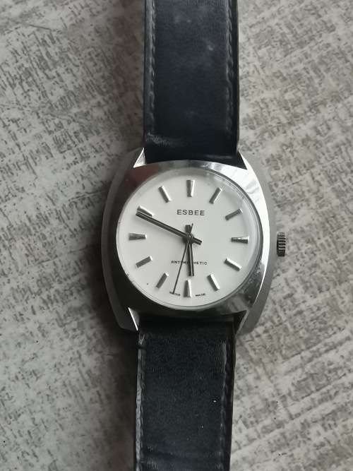 STUNNING VINTAGE SWISS MADE ESBEE MENS MECHANICAL WATCH IN EXCELLENT WORKING CONDITION
