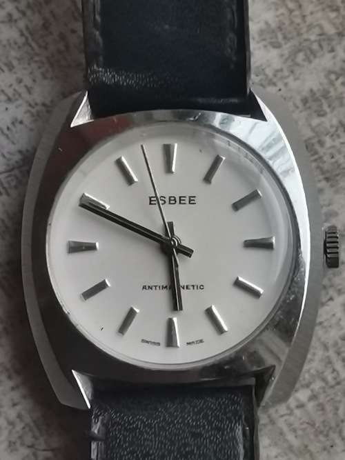 STUNNING VINTAGE SWISS MADE ESBEE MENS MECHANICAL WATCH IN EXCELLENT WORKING CONDITION