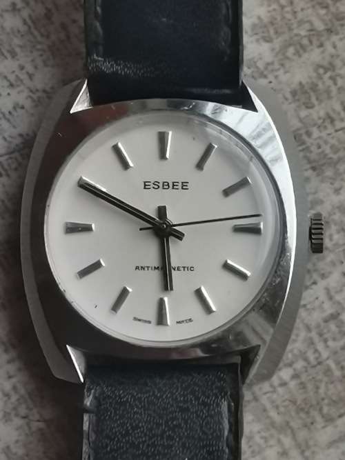 STUNNING VINTAGE SWISS MADE ESBEE MENS MECHANICAL WATCH IN EXCELLENT WORKING CONDITION