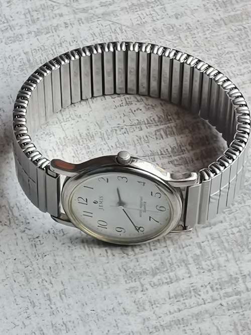 JEMIS MENS QUARTZ WATCH IN EXCELLENT WORKING CONDITION