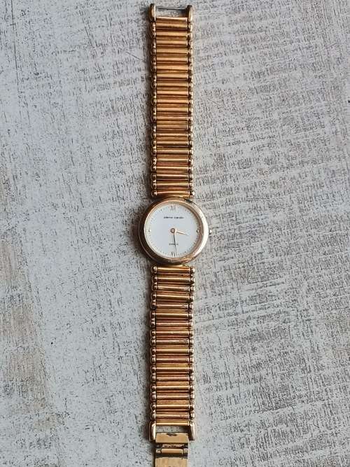 VINTAGE SWISS MADE PIERRE CARDIN LADIES WATCH IN EXCELLENT WORKING CONDITION