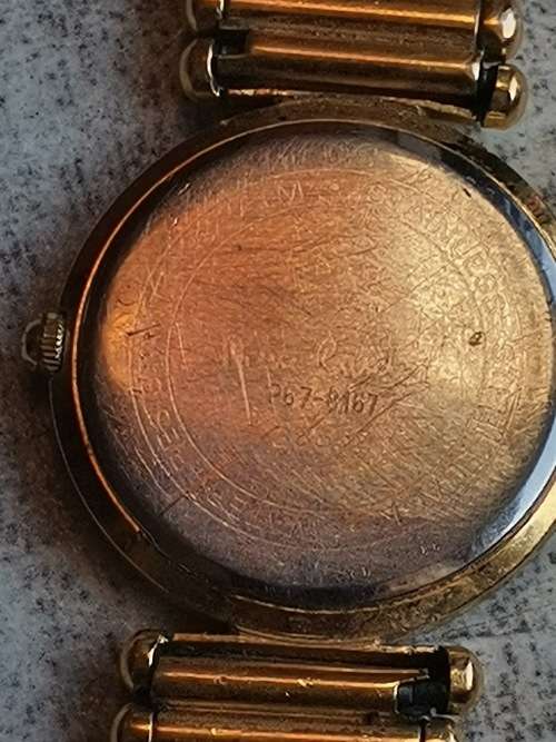 VINTAGE SWISS MADE PIERRE CARDIN LADIES WATCH IN EXCELLENT WORKING CONDITION