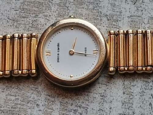 VINTAGE SWISS MADE PIERRE CARDIN LADIES WATCH IN EXCELLENT WORKING CONDITION
