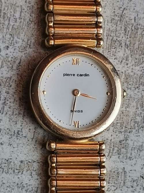 VINTAGE SWISS MADE PIERRE CARDIN LADIES WATCH IN EXCELLENT WORKING CONDITION