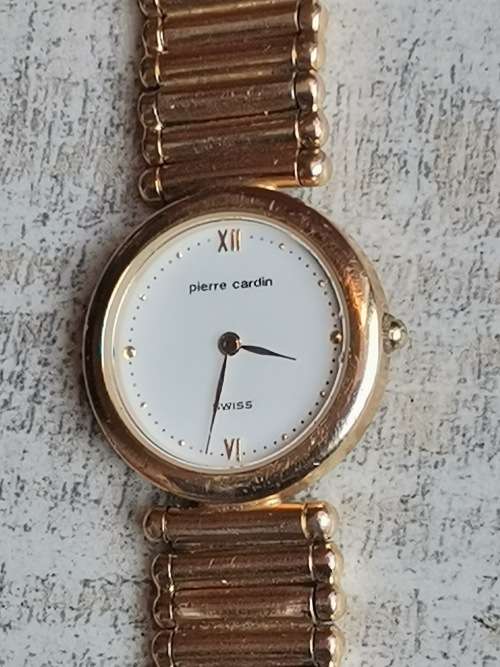 VINTAGE SWISS MADE PIERRE CARDIN LADIES WATCH IN EXCELLENT WORKING CONDITION