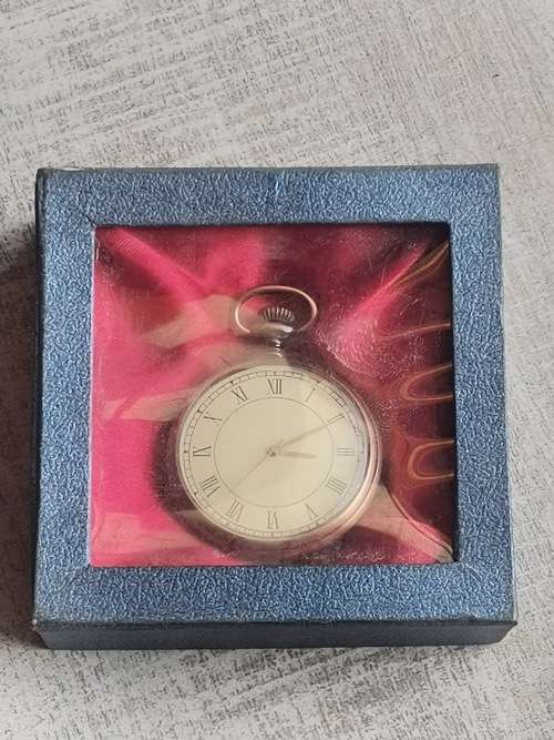 MENS POCKET WATCH NEW IN BOX IN EXCELLENT WORKING CONDITION