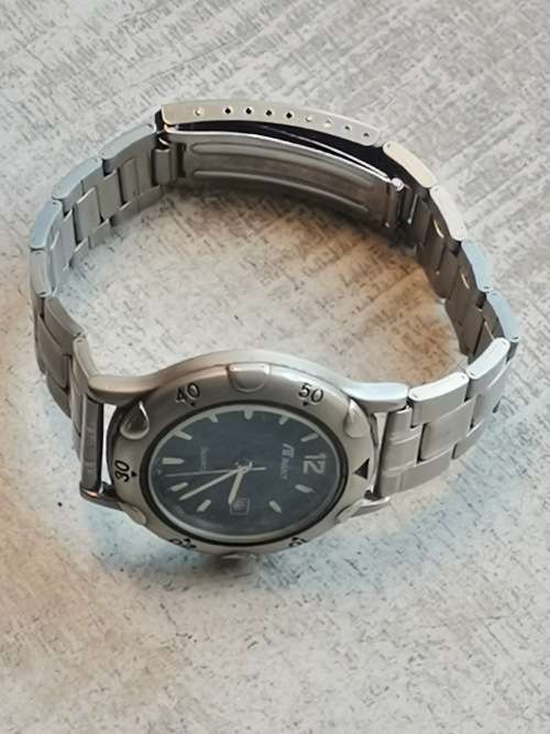 MENS AVANT WATCH IN EXCELLENT WORKING CONDITION