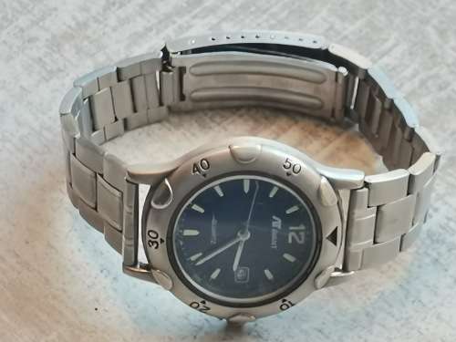 MENS AVANT WATCH IN EXCELLENT WORKING CONDITION