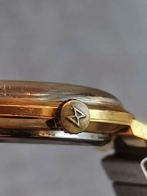 DELFIN EDOX GOLD PLATED LADIES WATCH IN EXCELLENT WORKING CONDITION