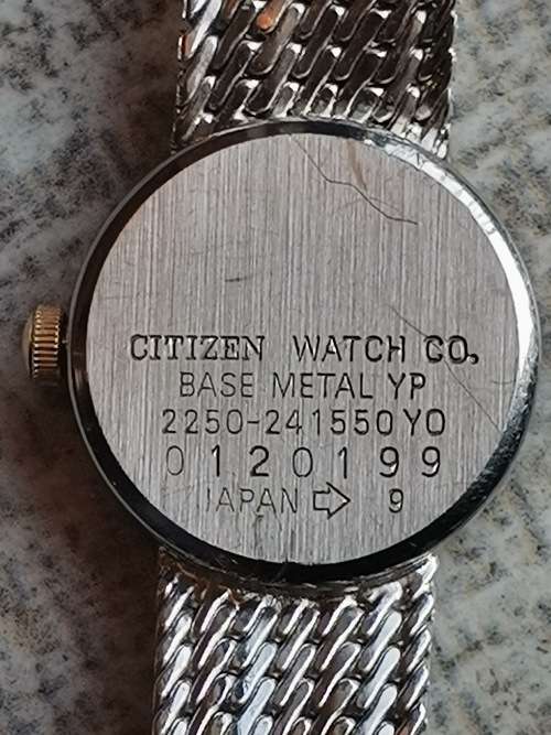 LADIES CITIZEN WATCH IN EXCELLENT WORKING CONDITION VALUED @ R1995 COMES WITH VALUATION CERTIFICATE