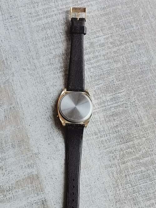 MENS HOMEGATE LCD QUARTZ WATCH