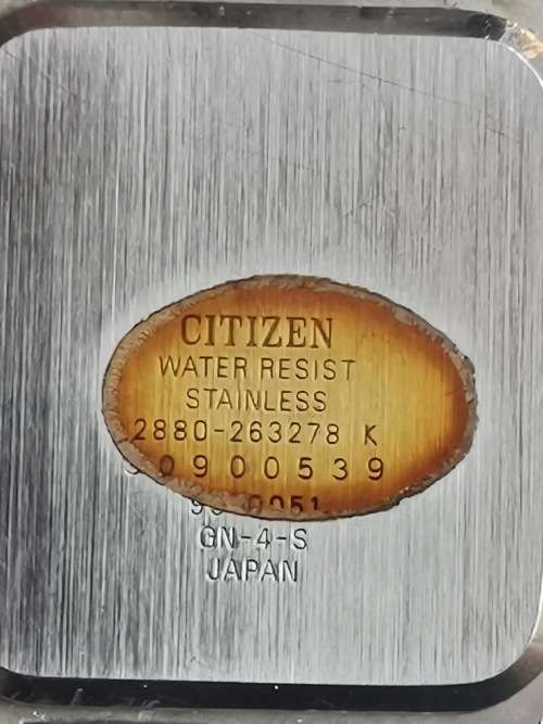 VINTAGE CITIZEN MENS WATCH WITH DAY/DATE FUNCTION IN EXCELLENT WORKING CONDITION