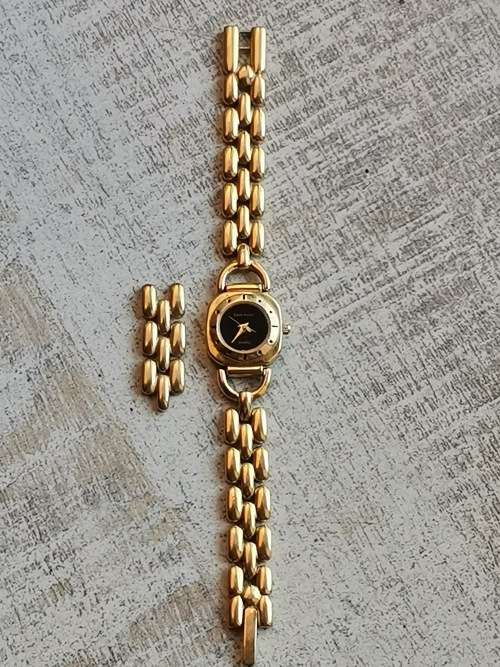 LADIES EMILE FRANCE GOLD PLATED QUARTZ WATCH IN EXCELLENT WORKING CONDITION
