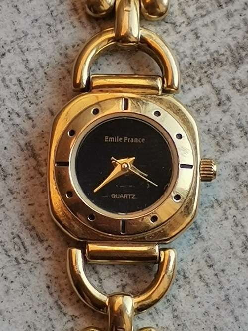 LADIES EMILE FRANCE GOLD PLATED QUARTZ WATCH IN EXCELLENT WORKING CONDITION