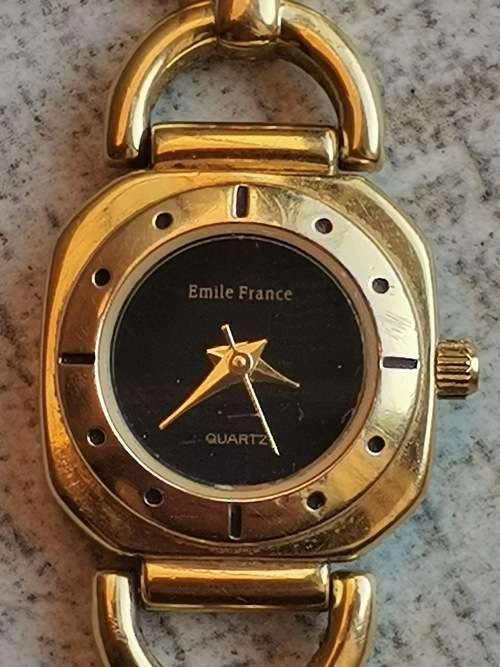 LADIES EMILE FRANCE GOLD PLATED QUARTZ WATCH IN EXCELLENT WORKING CONDITION