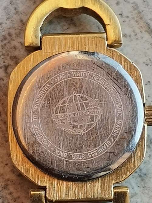 LADIES EMILE FRANCE GOLD PLATED QUARTZ WATCH IN EXCELLENT WORKING CONDITION