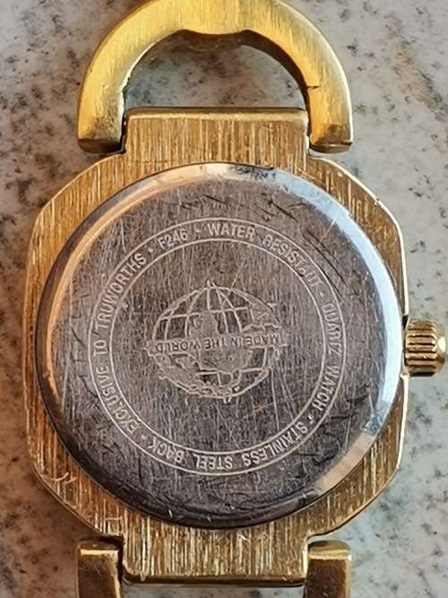 LADIES EMILE FRANCE GOLD PLATED QUARTZ WATCH IN EXCELLENT WORKING CONDITION