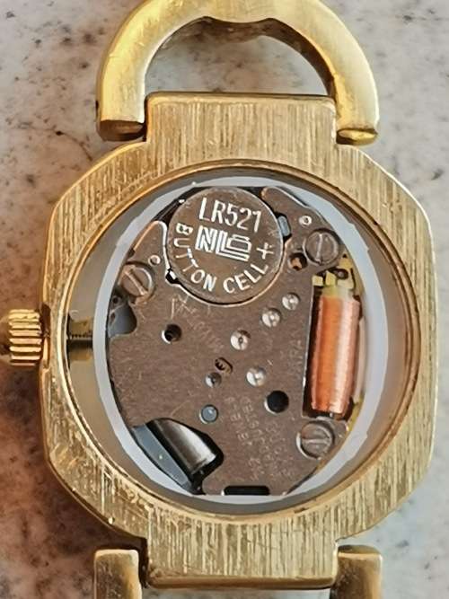 LADIES EMILE FRANCE GOLD PLATED QUARTZ WATCH IN EXCELLENT WORKING CONDITION