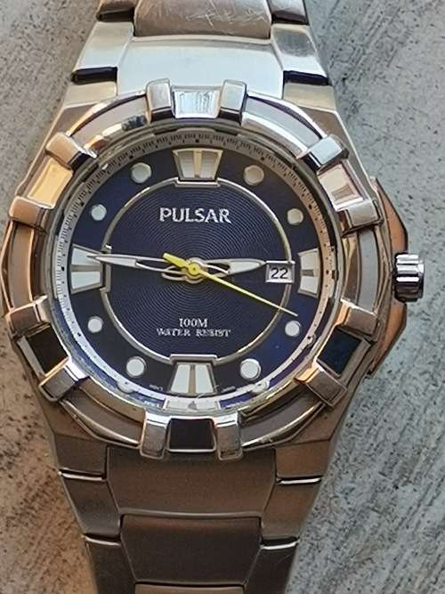 MENS PULSAR 100M QUARTZ WATCH IN EXCELLENT WORKING CONDITION
