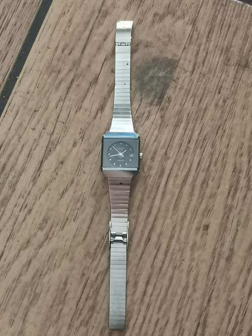 LADIES VINTAGE RADO WATCH - NO BACK PLATE/UNTESTED/SELLING FOR SPARES OR REPAIR