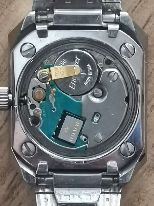 LADIES VINTAGE RADO WATCH - NO BACK PLATE/UNTESTED/SELLING FOR SPARES OR REPAIR