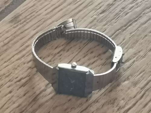 LADIES VINTAGE RADO WATCH - NO BACK PLATE/UNTESTED/SELLING FOR SPARES OR REPAIR