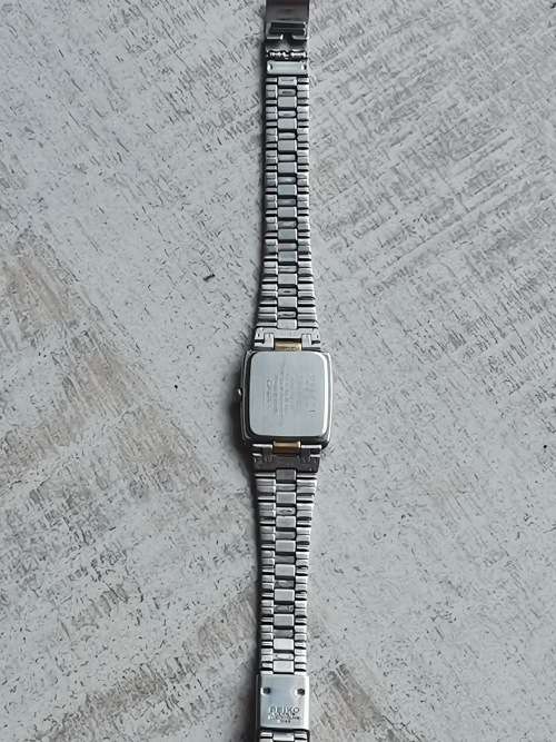 SEIKO LADIES 2 TONE WATCH IN EXCELLENT WORKING CONDITION VALUED @ R3000