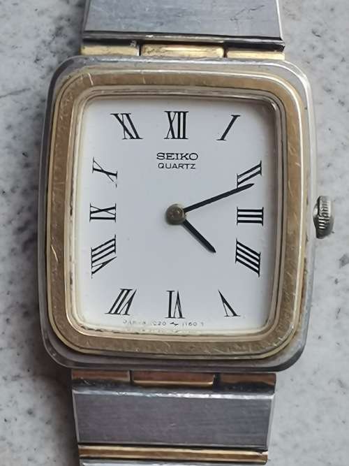 SEIKO LADIES 2 TONE WATCH IN EXCELLENT WORKING CONDITION VALUED @ R3000