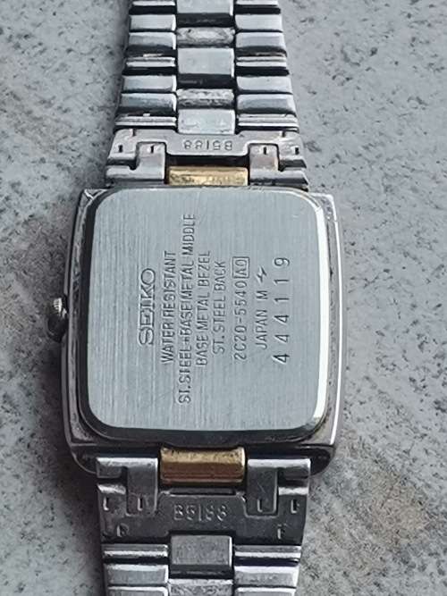 SEIKO LADIES 2 TONE WATCH IN EXCELLENT WORKING CONDITION VALUED @ R3000