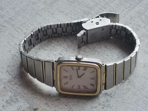SEIKO LADIES 2 TONE WATCH IN EXCELLENT WORKING CONDITION VALUED @ R3000