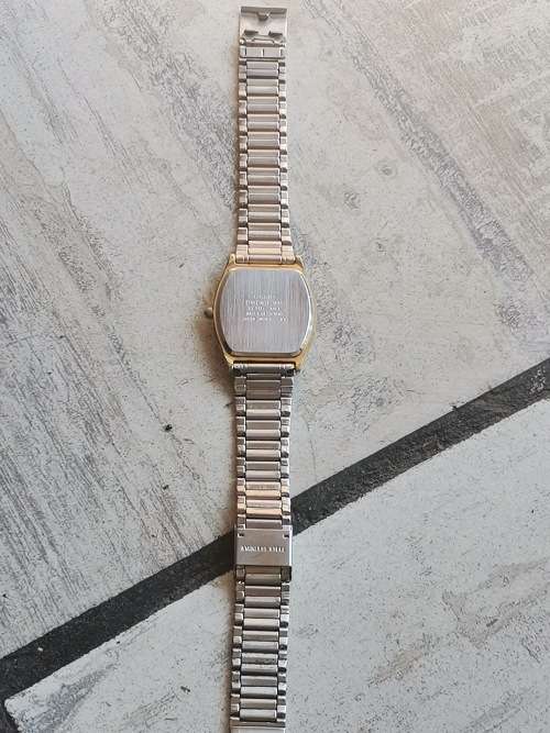 MENS CASIO MTP-1065 GOLD PLATED WATCH IN EXCELLENT WORKING CONDITION