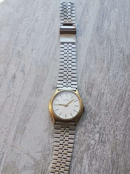 VINTAGE ROAMER MENS GOLD PLATED MECHANICAL WATCH IN EXCELLENT WORKING CONDITION - VALUED R6000