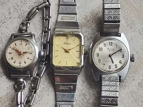 3 x LADIES VINTAGE WATCHES ALL WORKS