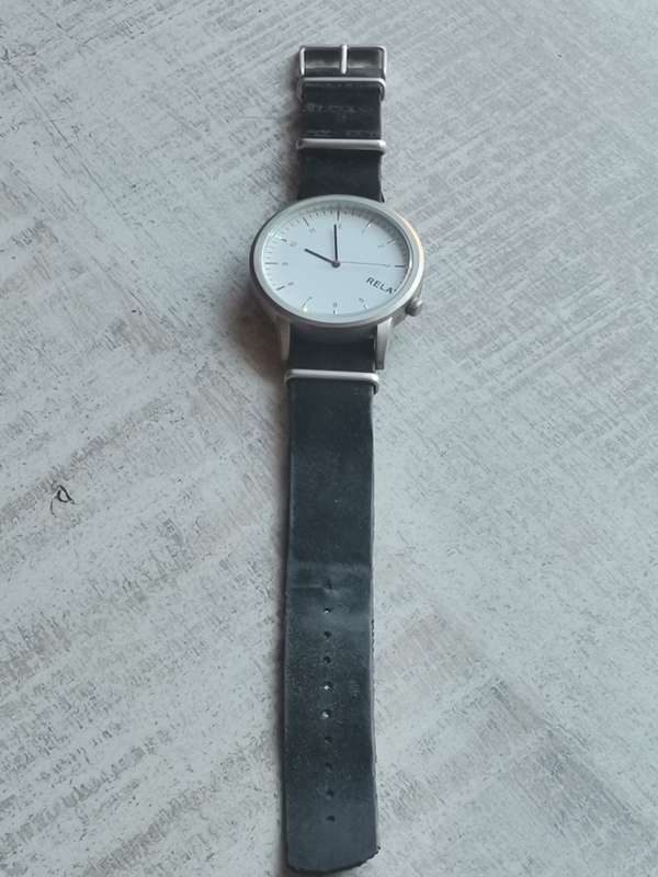 RELAY MENS WATCH IN EXCELLENT WORKING CONDITION