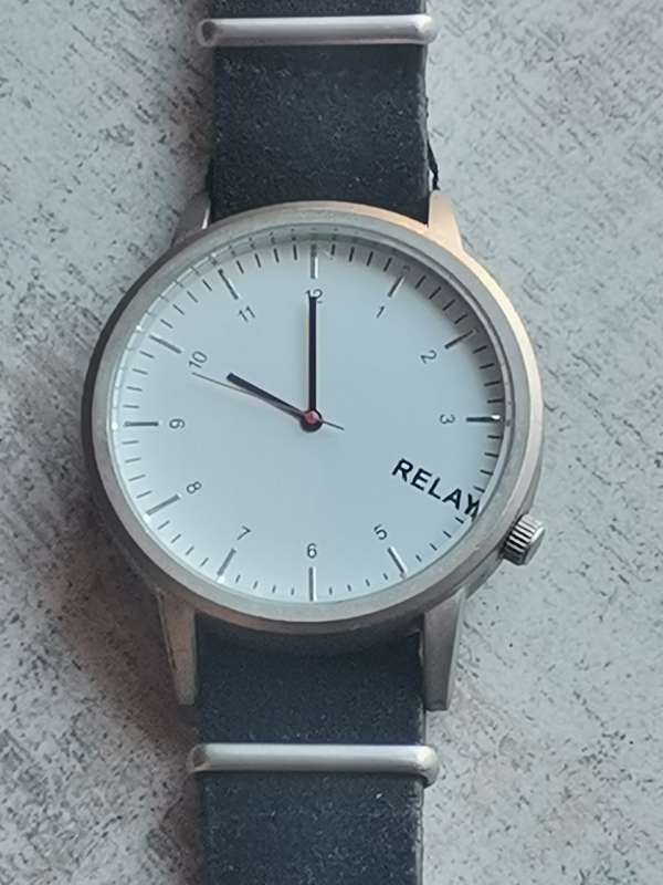 RELAY MENS WATCH IN EXCELLENT WORKING CONDITION