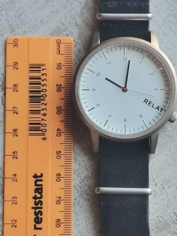RELAY MENS WATCH IN EXCELLENT WORKING CONDITION