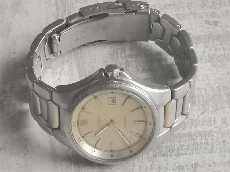 LANCO SAPPHIRE MENS WATCH IN EXCELLENT WORKING CONDITION