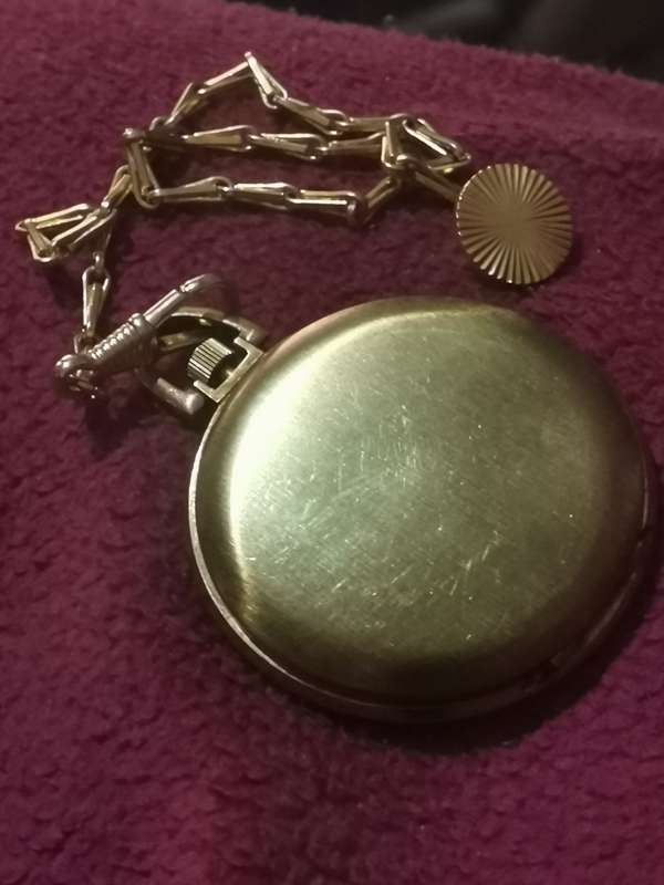 BAYLOR SWISS MENS GOLD PLATED POCKET WATCH IN EXCELLENT WORKING CONDITION