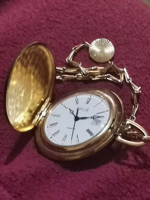 BAYLOR SWISS MENS GOLD PLATED POCKET WATCH IN EXCELLENT WORKING CONDITION