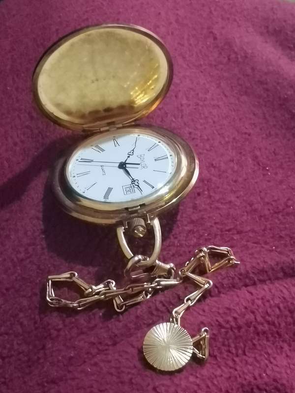 BAYLOR SWISS MENS GOLD PLATED POCKET WATCH IN EXCELLENT WORKING CONDITION