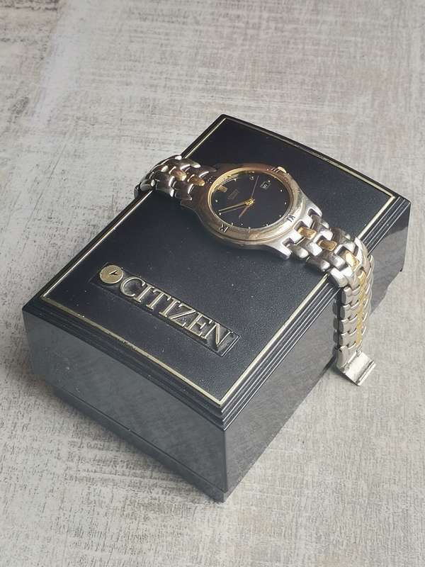 VINTAGE CITIZEN MENS WATCH WITH BOX AND ACCESSORIES